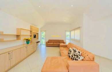 Imagem 13: Casa com piscina em condomínio - Santa Felicidade