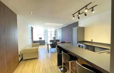 Imagem: O depósito para alugar possui 1 Vaga na garagem e 50m² de