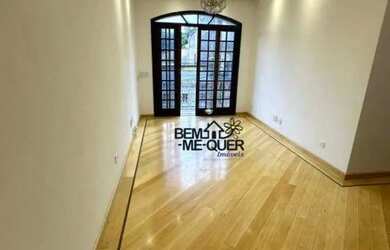 Imagem: A casa possui 2 Dormitórios, 2 Banheiros, 2 Vagas na garagem