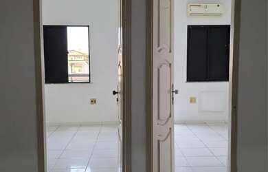 Imagem: O apartamento possui 2 Dormitórios, 2 Banheiros e Imóvel novo