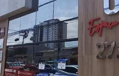 Imagem: O apartamento possui 3 Banheiros, 80m² de Área e está localizado