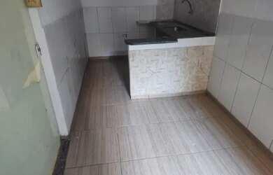 Imagem: A casa possui 1 Dormitório, 1 Banheiro e está localizado