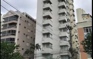 Imagem: O quarto possui Imóvel mobiliado e está localizado em Centro