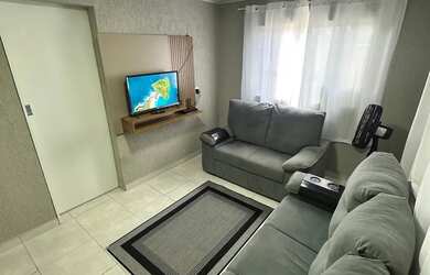 Imagem: A casa possui 3 Dormitórios, 2 Banheiros, 3 Vagas na garagem