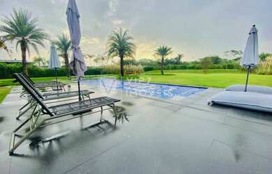 Imagem: A casa em condomínio possui 5 Dormitórios, 5 Banheiros, 5