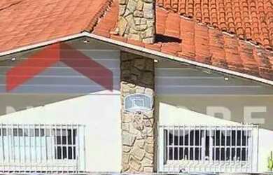 Imagem: A casa possui 5 Dormitórios, 5 Banheiros, 5 Vagas na garagem