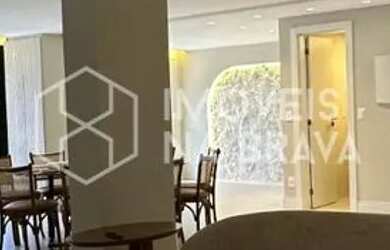 Imagem: O apartamento possui 3 Dormitórios, 4 Banheiros, 4 Vagas na