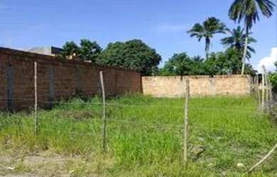 Imagem: O terreno possui 200m² de Área e está localizado em Valença