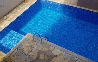 Imagem: A casa possui 3 Dormitórios, 3 Banheiros, 2 Vagas na garagem