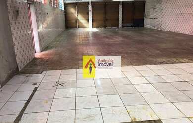 Imagem 4: Galpão Comercial. 498m² de Áreae5 Vagas na garagem