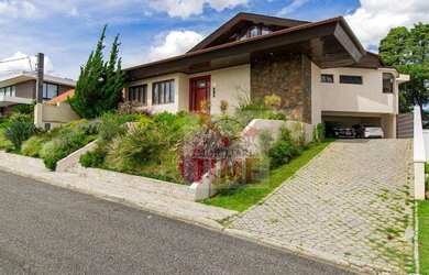 Imagem: A casa em condomínio possui 4 Dormitórios, 5 Banheiros, 5