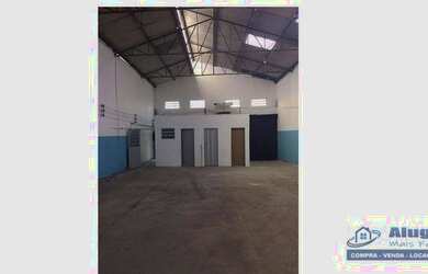 Imagem: O depósito possui 3 Vagas na garagem, 350m² de Área e está