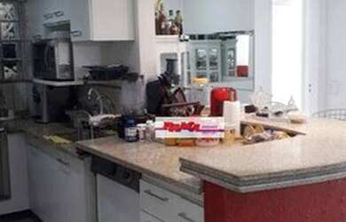 Imagem: O apartamento possui 3 Dormitórios, 3 Banheiros, 105m² de