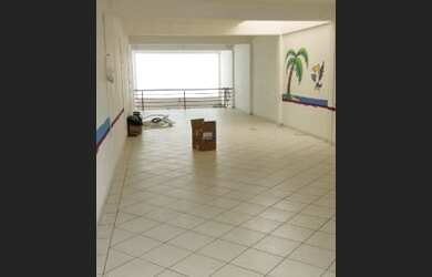 Imagem: O depósito possui 200m² de Área e está localizado em Centro