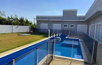 Imagem: A casa em condomínio possui 3 Dormitórios, 5 Banheiros, 5