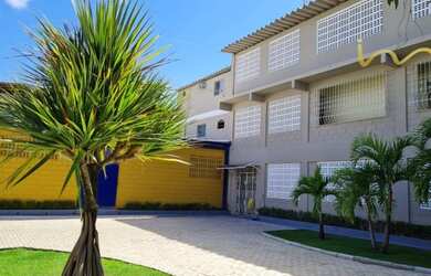 Imagem: O depósito possui 5 Vagas na garagem, 700m² de Área e está