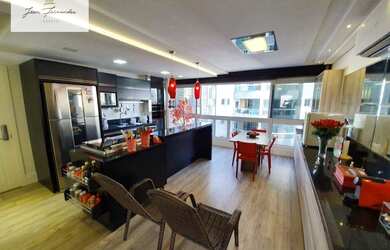 Imagem: O apartamento possui 3 Dormitórios, 4 Banheiros, 2 Vagas na