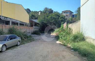 Imagem: O terreno possui 742m² de Área e está localizado em Centro