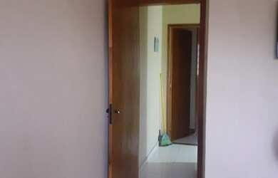 Imagem: A casa possui 2 Dormitórios, 2 Banheiros, 1 Vaga na garagem