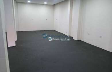 Imagem: O depósito possui 5 Vagas na garagem, 190m² de Área e está