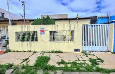 Imagem: O depósito possui 4 Vagas na garagem, 243m² de Área e está