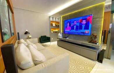 Imagem: O apartamento possui 2 Dormitórios, 2 Banheiros, 2 Vagas na