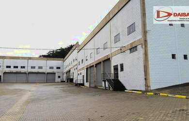 Imagem: O depósito possui 5 Vagas na garagem, 3.164m² de Área e