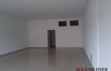 Imagem: O depósito possui 103m² de Área e está localizado em Centro