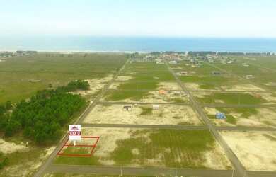 Imagem: O terreno possui 313m² de Área e está localizado em Balneário