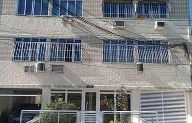 Imagem: O apartamento possui 3 Dormitórios, 2 Banheiros, 1 Vaga na