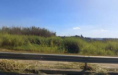 Imagem: O terreno possui 1.000m² de Área e está localizado em Centro