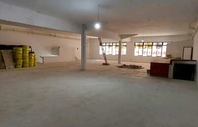 Imagem: O depósito possui 999m² de Área e está localizado em Vila