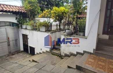 Imagem: A casa em condomínio possui 4 Dormitórios, 4 Banheiros, 5