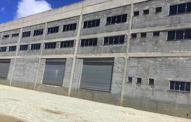 Imagem: O depósito possui 5 Vagas na garagem, 4.000m² de Área, Imóvel