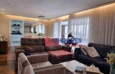 Imagem: O apartamento possui 3 Dormitórios, 3 Banheiros, 2 Vagas na