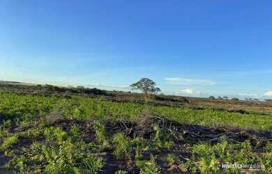 Imagem: A fazenda possui 16.690.000m² de Área e está localizado