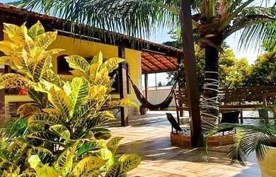 Imagem: A casa possui 5 Dormitórios, 5 Banheiros, 3 Vagas na garagem