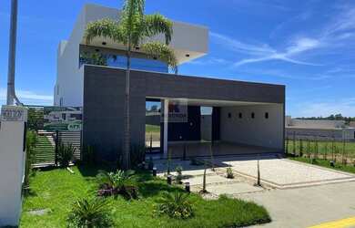 Imagem 2: Casa em Condomínio para Venda em Senador Canedo / GO no bairro Terras...