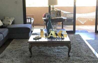 Imagem: O apartamento possui 4 Dormitórios, 4 Banheiros, 3 Vagas na