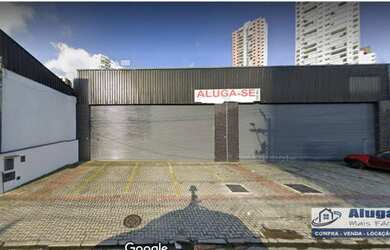 Imagem: O depósito possui 5 Vagas na garagem, 850m² de Área e está