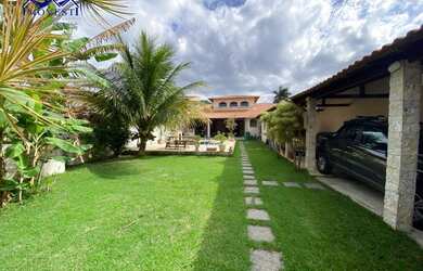 Imagem: A casa em condomínio possui 3 Dormitórios, 3 Banheiros, 196m²