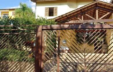 Imagem: A casa em condomínio possui 3 Dormitórios, 4 Banheiros, 4