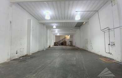Imagem 1: Galpão para alugar, 700 m² por R$ 8.000,00/mês - Jardim Anchieta -...