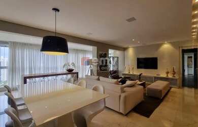 Imagem: O apartamento possui 3 Dormitórios, 4 Banheiros, 3 Vagas na