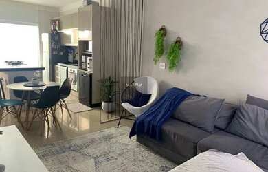 Imagem: A casa possui 3 Dormitórios, 2 Banheiros, 3 Vagas na garagem