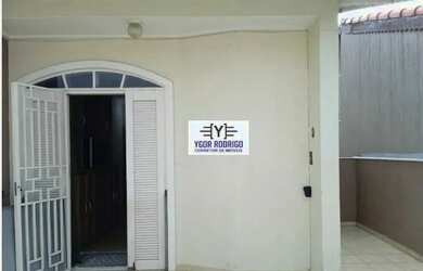 Imagem: A casa possui 3 Dormitórios, 3 Banheiros, 2 Vagas na garagem