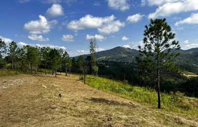 Imagem: O terreno possui 1.000m² de Área e está localizado em Centro