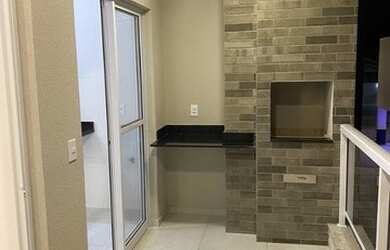 Imagem: O apartamento possui 2 Dormitórios, 2 Banheiros, 1 Vaga na