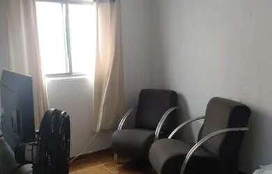 Imagem: A casa possui 2 Dormitórios, 1 Banheiro e está localizado