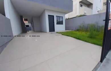 Imagem: A casa possui 2 Dormitórios, 2 Banheiros, 1 Vaga na garagem